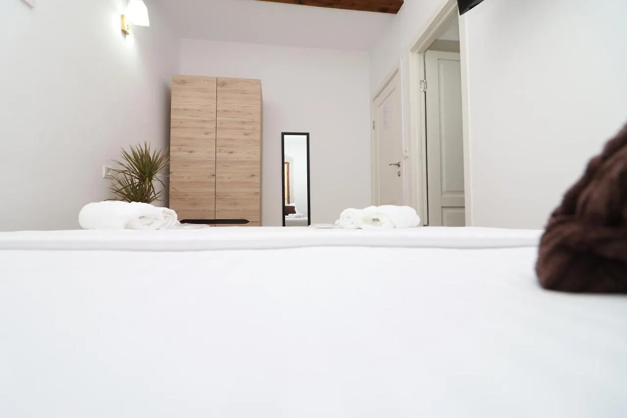 Vlorë Gaia Bed & Breakfast 0*,