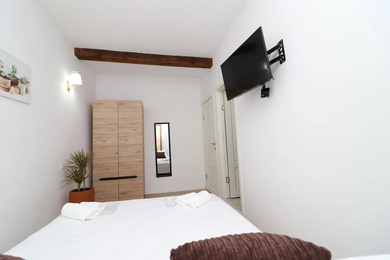 Vlorë Gaia Bed & Breakfast 0*,  アルバニア